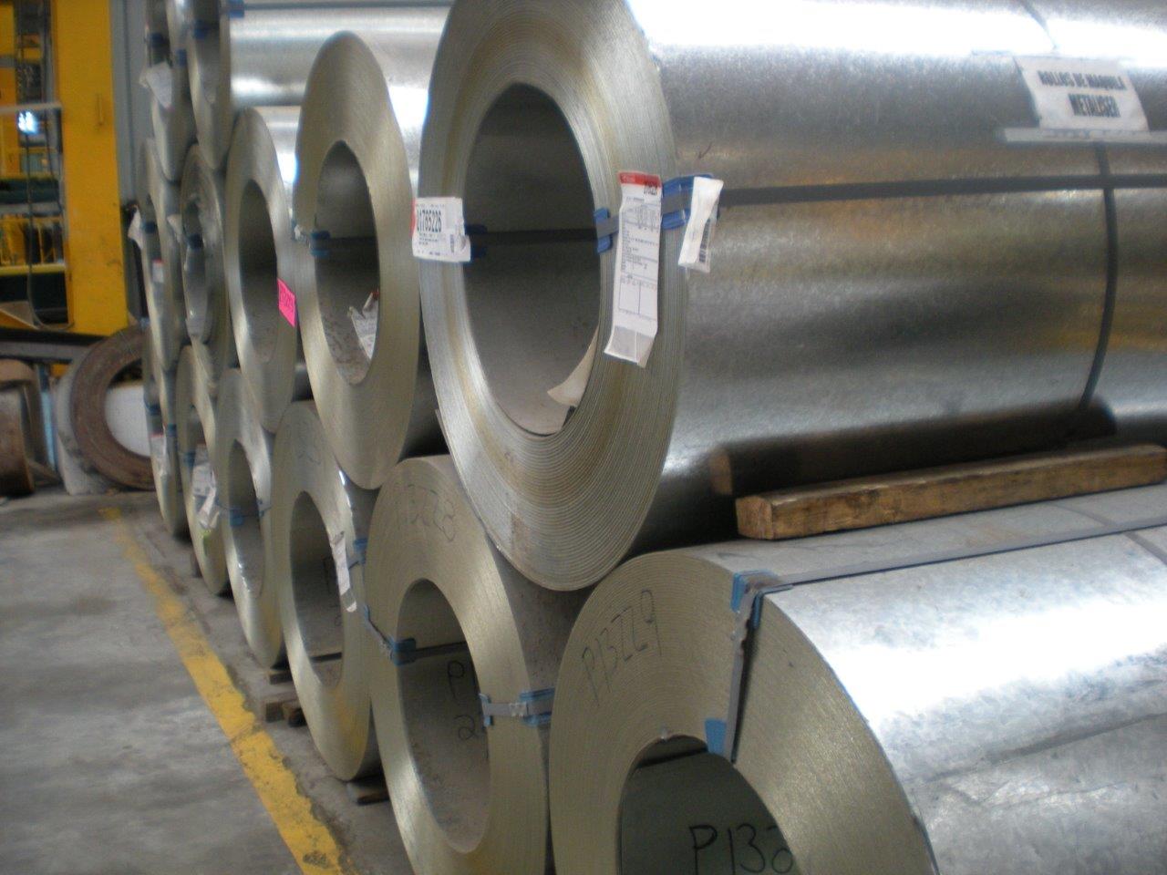 Cintas de acero terminadas y preparadas para uso industrial