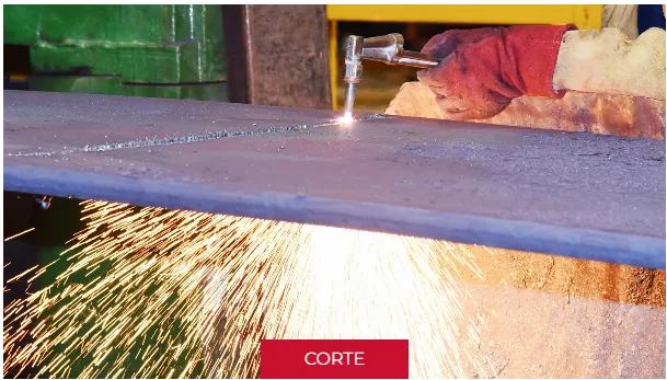 Proceso industrial de corte de acero